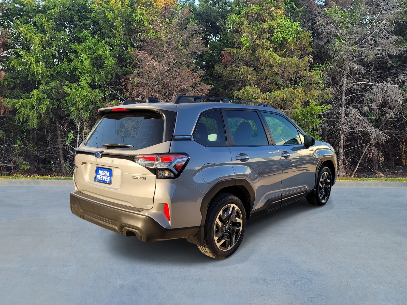 Used 2025 Subaru Forester Premium AWD/4WD image 17
