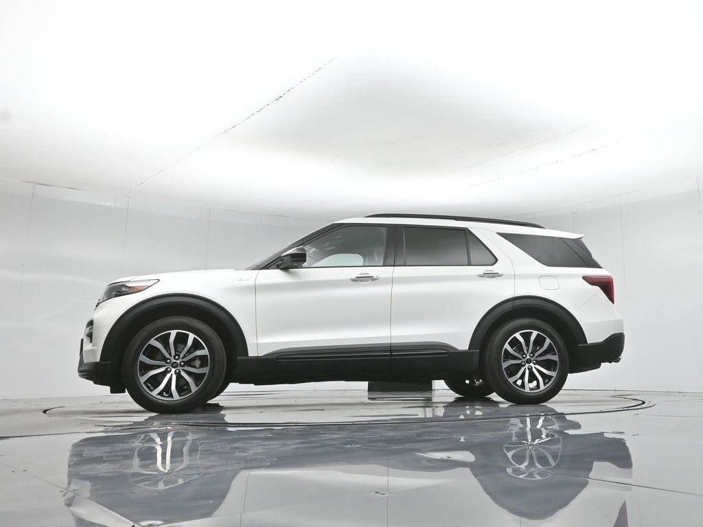 Used 2022 Ford Explorer ST-Line RWD image 58