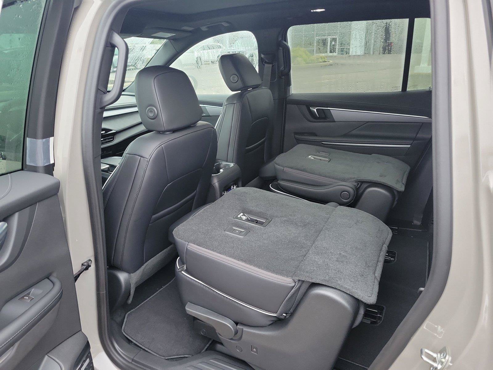 New 2027 Buick Enclave Sport Touring w/ Power Package FWD image 13