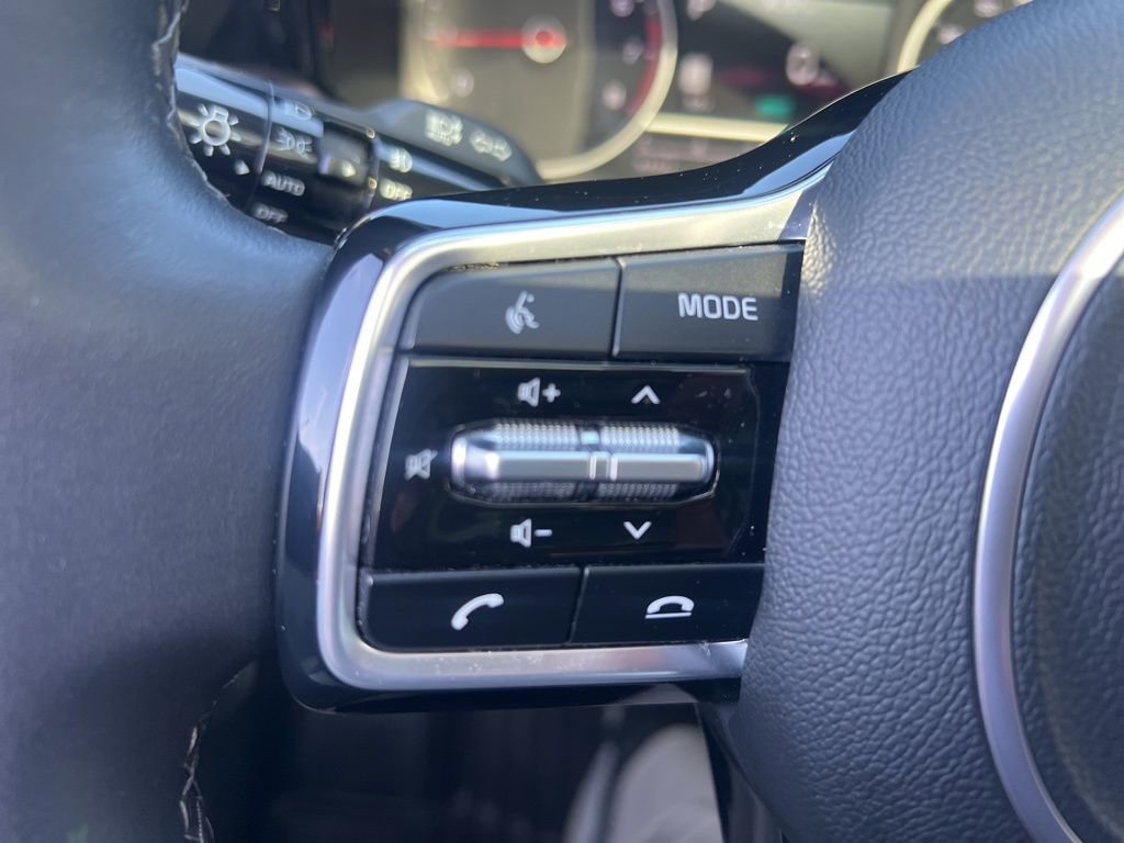 Certified 2023 Kia Sorento EX w/ Panoramic Sunroof Package image 58