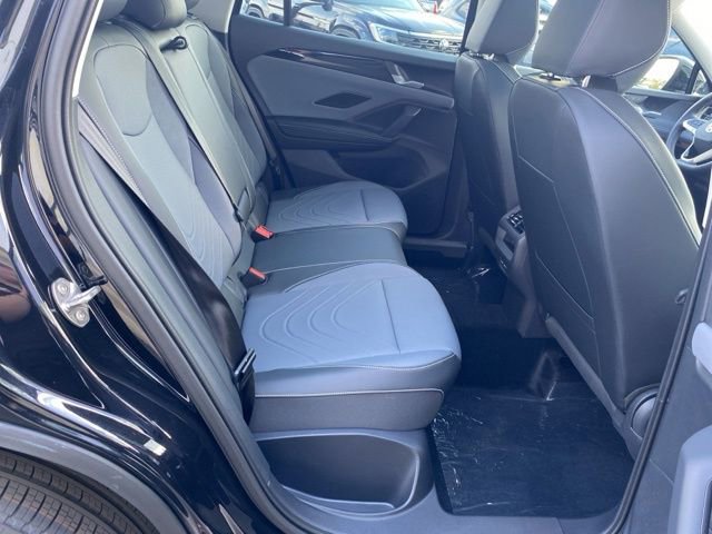 New 2025 Volkswagen Tiguan SE image 54