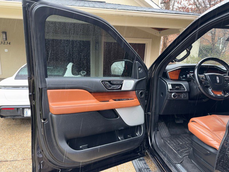 Used 2019 Lincoln Navigator Reserve w/ Cargo Package image 70