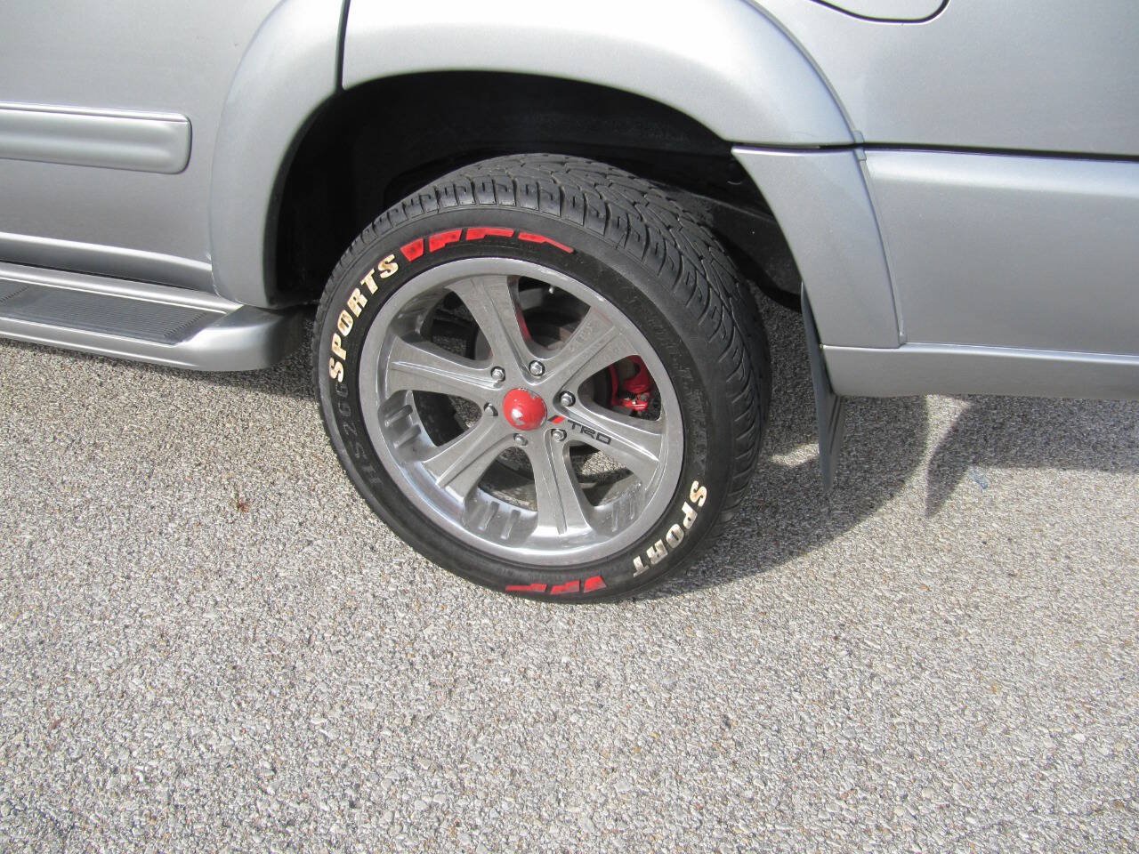 Used 2002 Toyota Sequoia SR5 AWD/4WD image 5