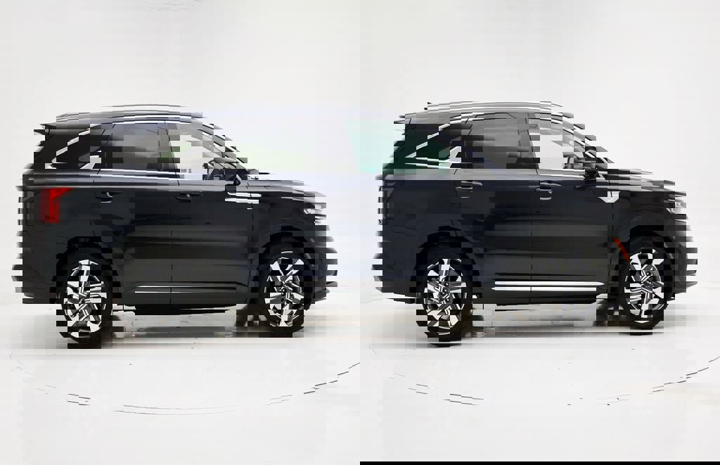 Used 2023 Kia Sorento EX video 2