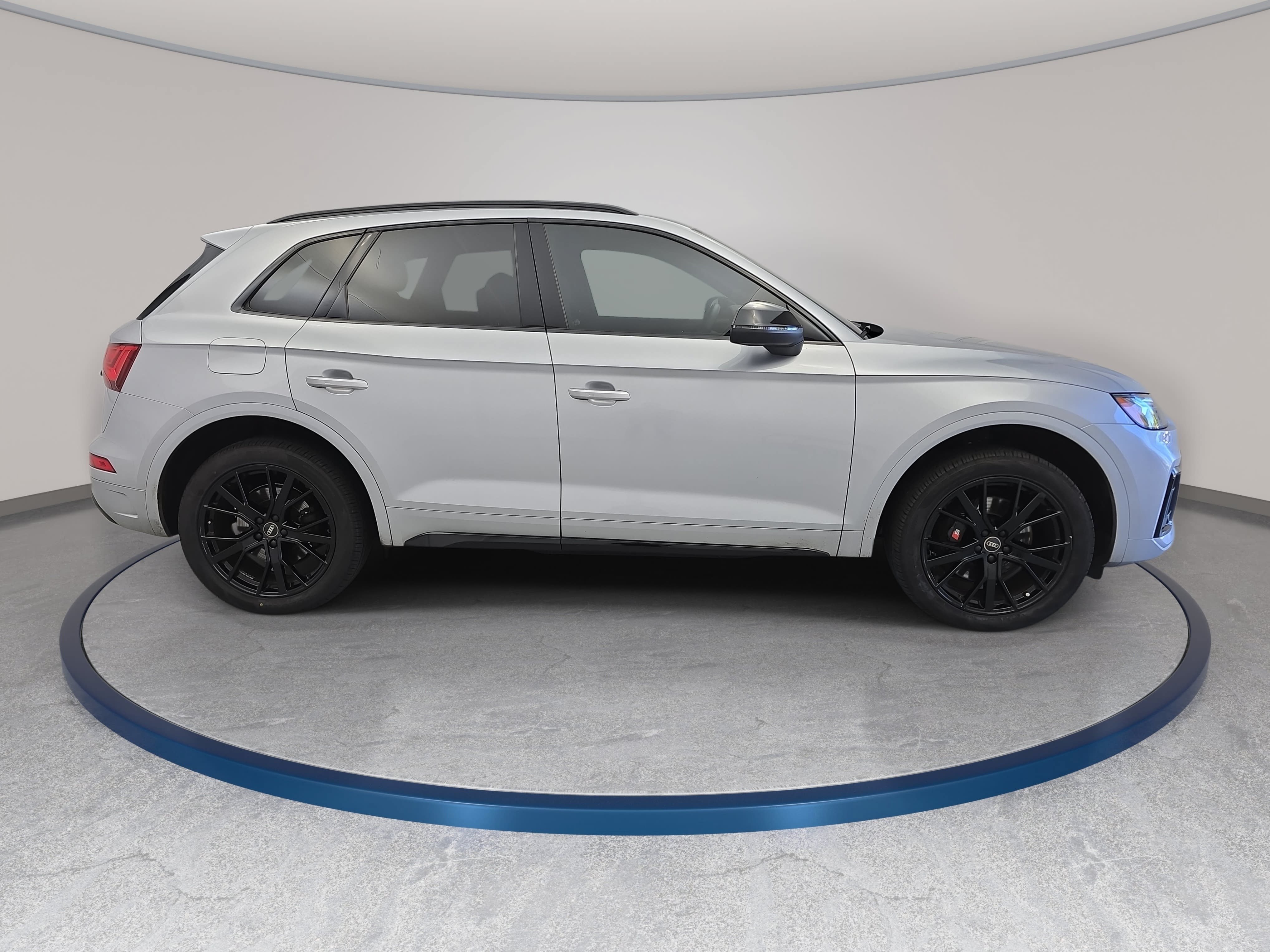 Used 2023 Audi SQ5 Premium Plus w/ Premium Plus Package AWD/4WD image 4