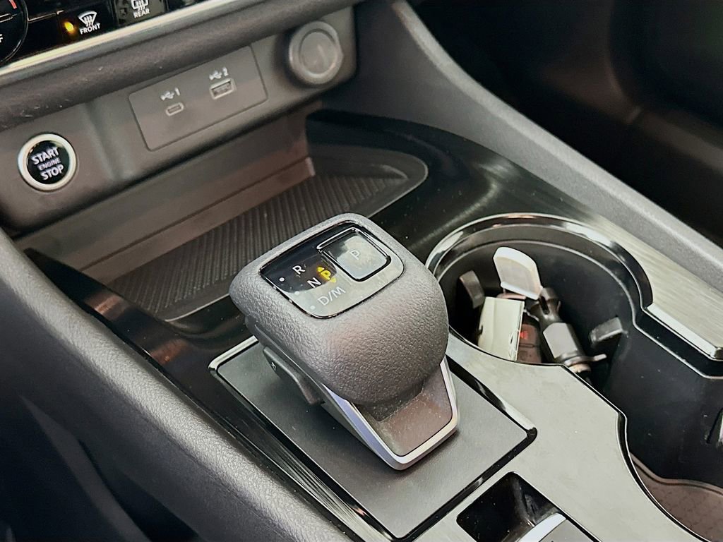 Certified 2023 Nissan Rogue SV image 24