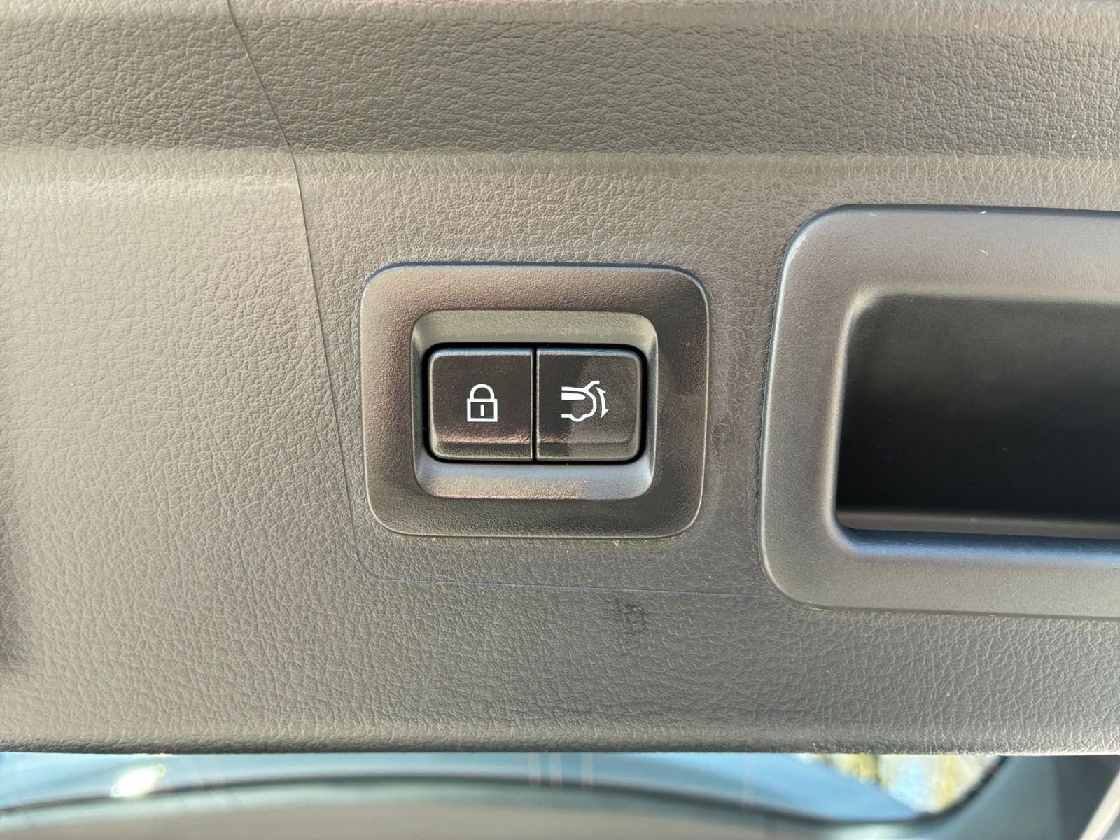 Used 2025 MAZDA CX-50 2.5 Hybrid w/ Premium Plus Pkg image 20