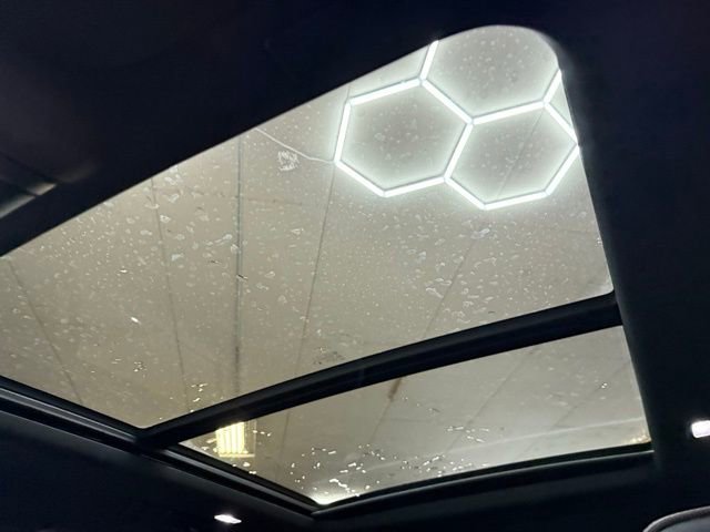 Used 2025 Chevrolet Suburban High Country w/ Sun And Tow Package image 33