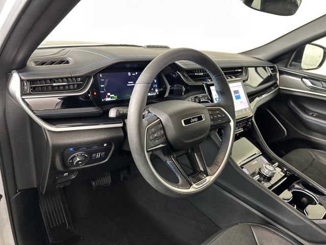 Used 2022 Jeep Grand Cherokee Trailhawk image 13