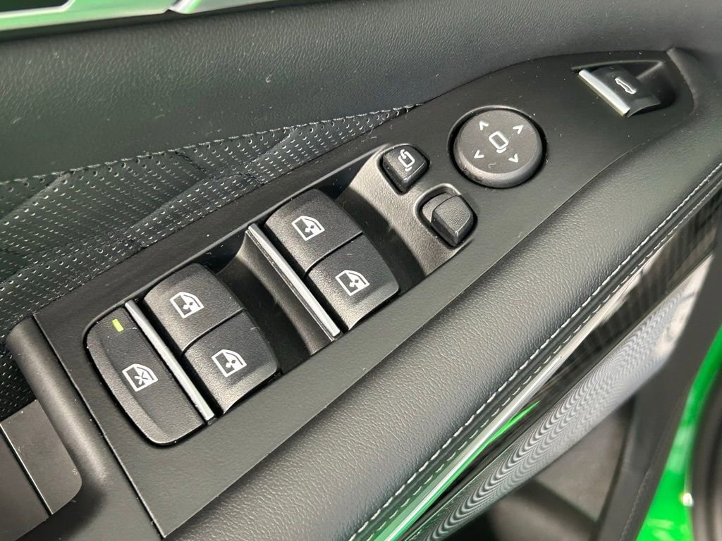 Used 2025 BMW X5 M Competition w/ Executive Package image 85