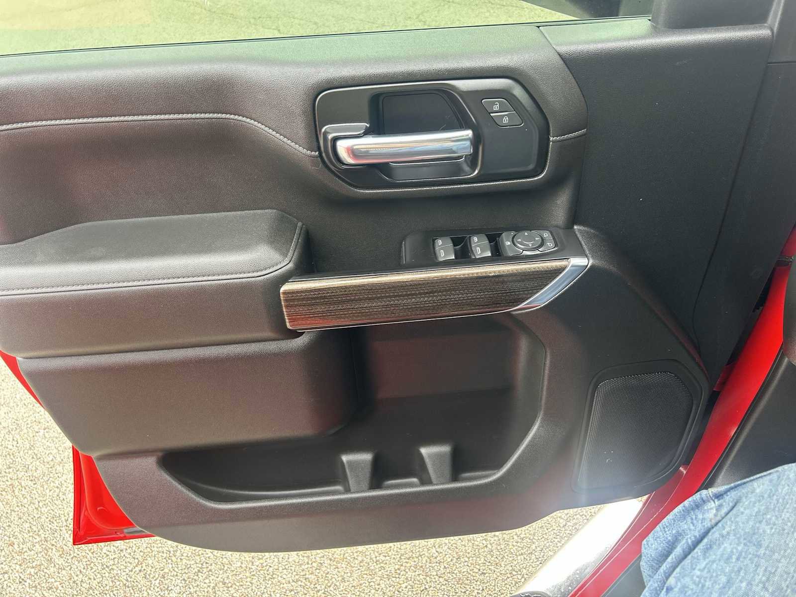 Used 2022 Chevrolet Silverado 2500 LT w/ Snow Plow Prep/Camper Package image 20