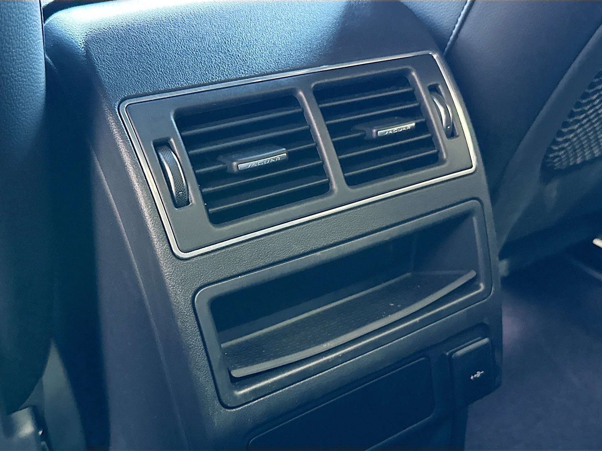 Used 2023 Jaguar F-PACE S image 27