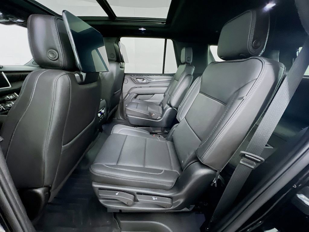 Certified 2023 GMC Yukon Denali w/ Advanced Technology Package image 25