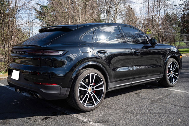 Used 2024 Porsche Cayenne S AWD/4WD image 8