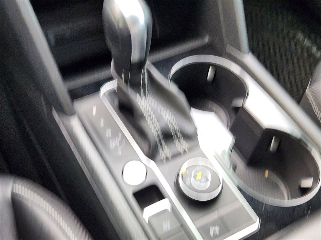 Used 2023 Volkswagen Atlas Cross Sport SE w/ Black Wheel Package image 22