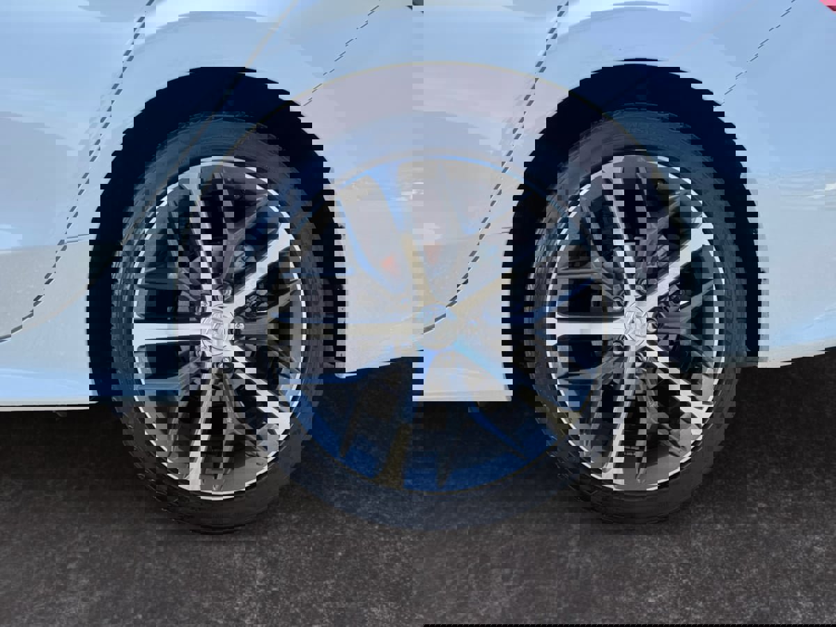 Used 2023 Honda Civic Touring image 9