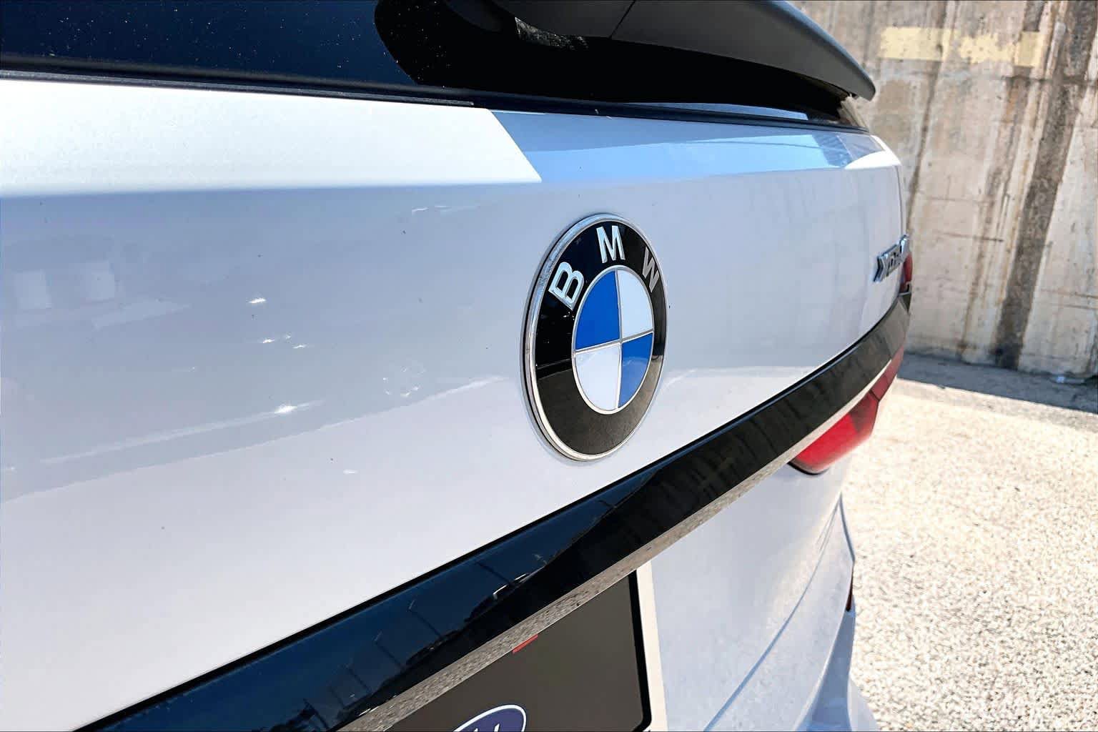 Used 2020 BMW X7 xDrive40i w/ M Sport Package AWD/4WD image 31