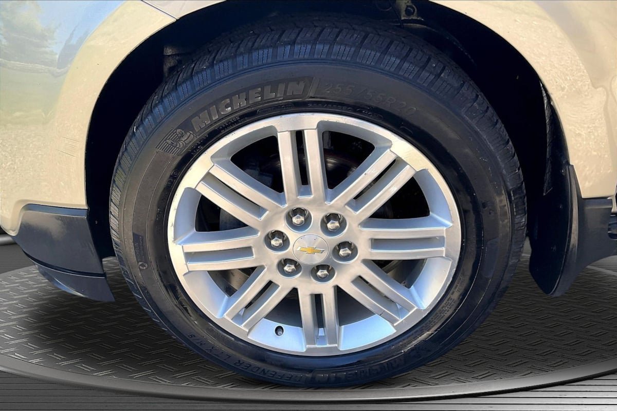 Used 2013 Chevrolet Traverse LT w/ All-Star Edition AWD/4WD image 33