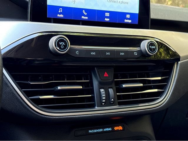 Used 2020 Ford Escape SE Sport FWD image 12