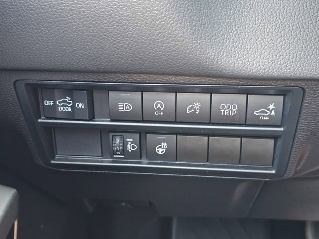Used 2024 Toyota Tundra Limited AWD/4WD image 33
