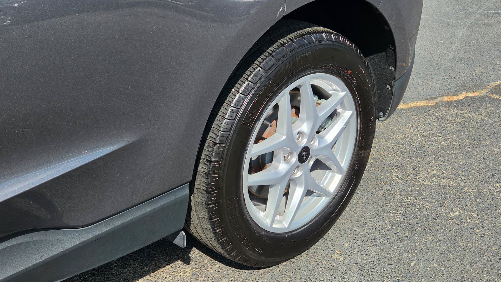 Used 2024 Ford Edge SEL AWD/4WD image 16