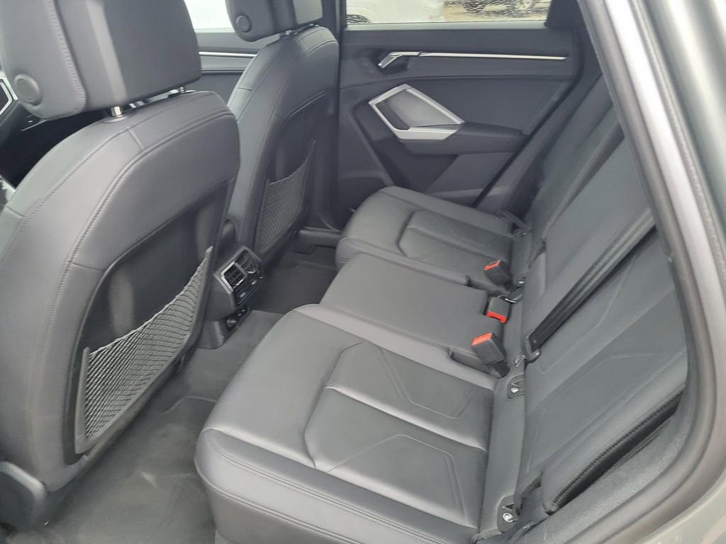 Used 2025 Audi Q3 2.0T Premium AWD/4WD image 13