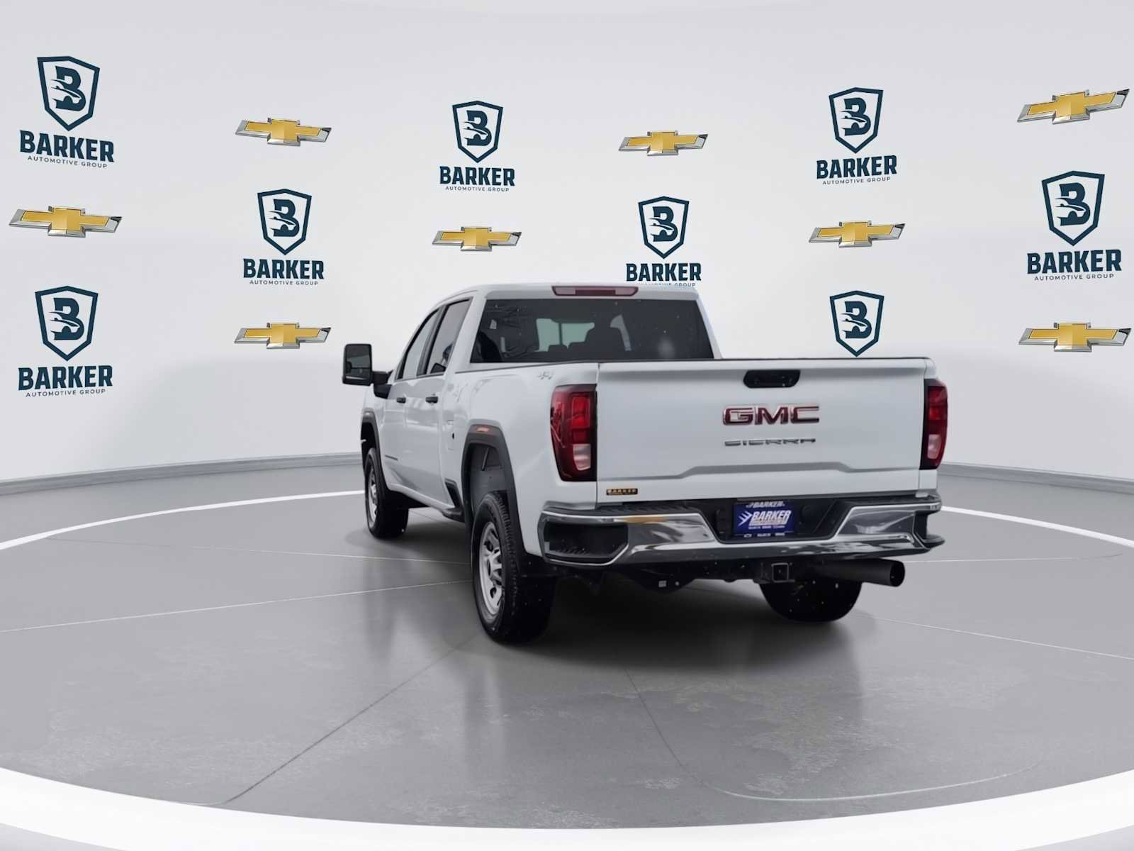 Used 2024 GMC Sierra 2500 Pro w/ Convenience Package AWD/4WD image 7
