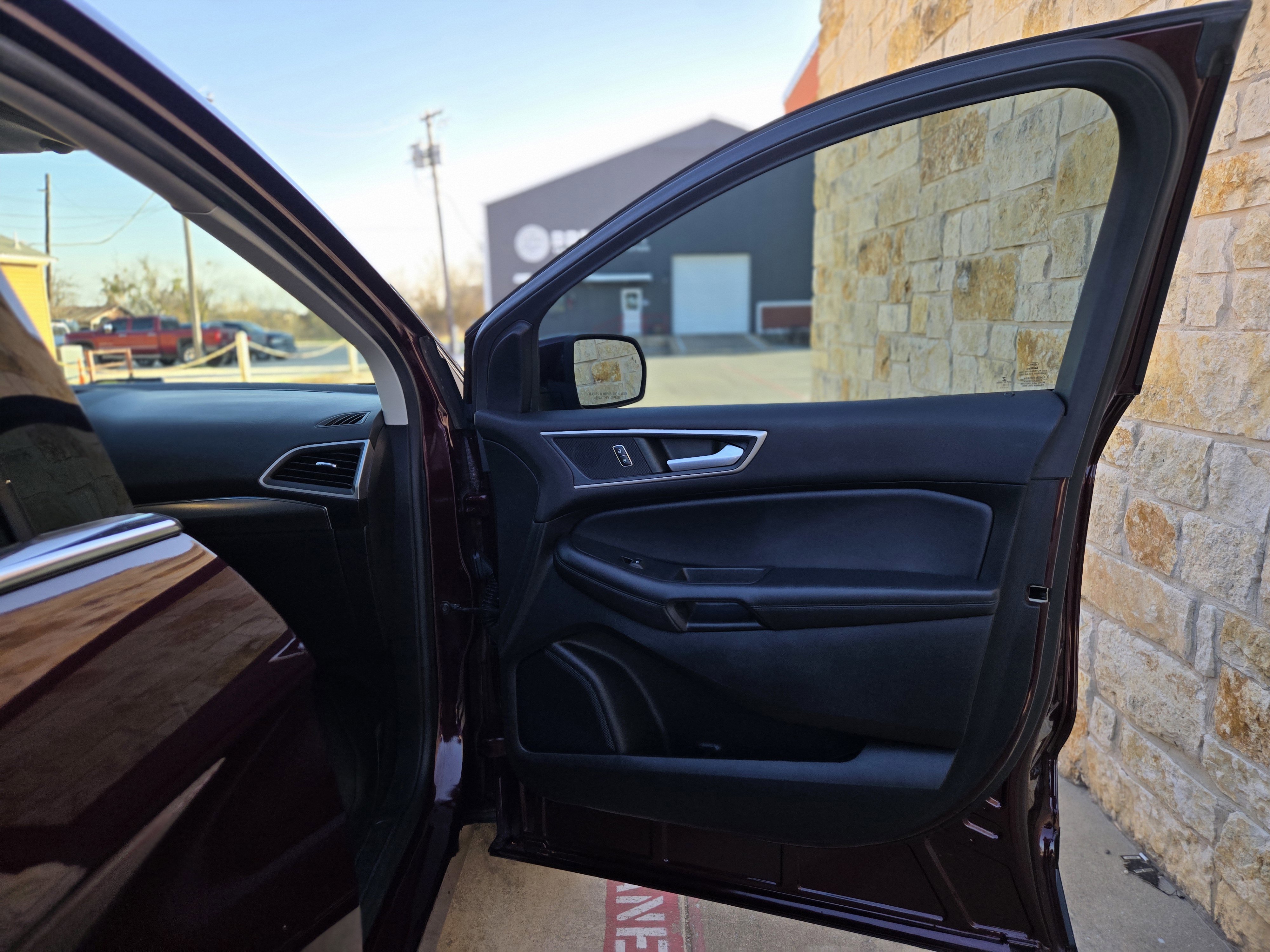 Used 2022 Ford Edge SEL w/ Convenience Package image 8