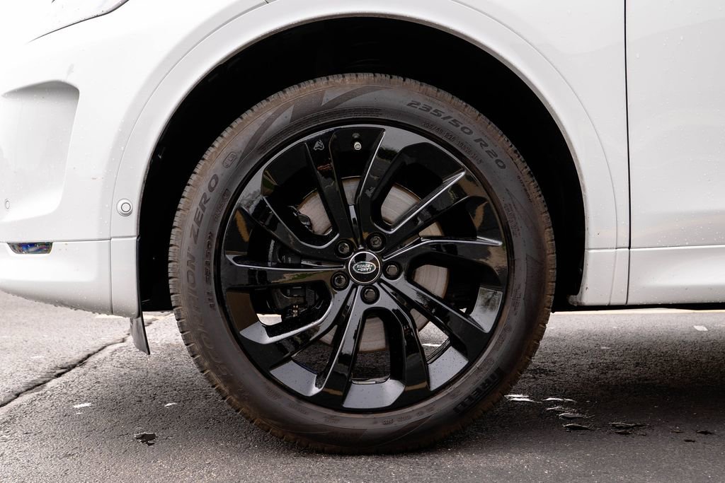 Used 2025 Land Rover Discovery Sport S image 10