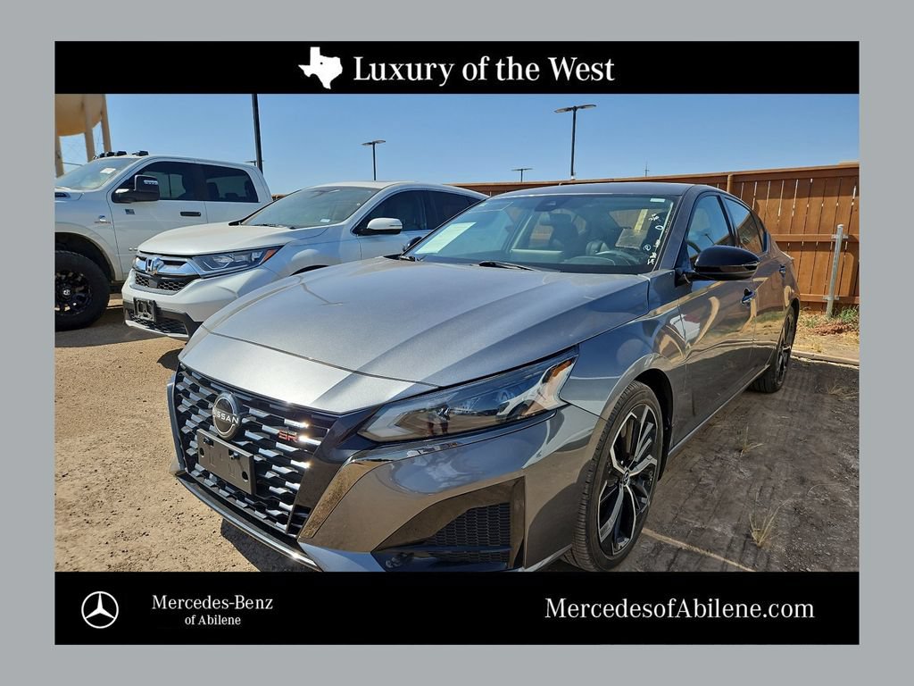 Used 2023 Nissan Altima 2.5 SR w/ SR Premium Package