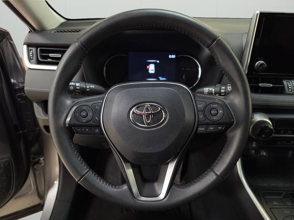 Used 2023 Toyota RAV4 XLE Premium AWD/4WD image 20