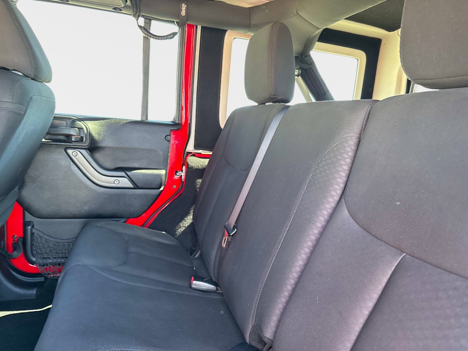 Used 2016 Jeep Wrangler Unlimited Sport image 14