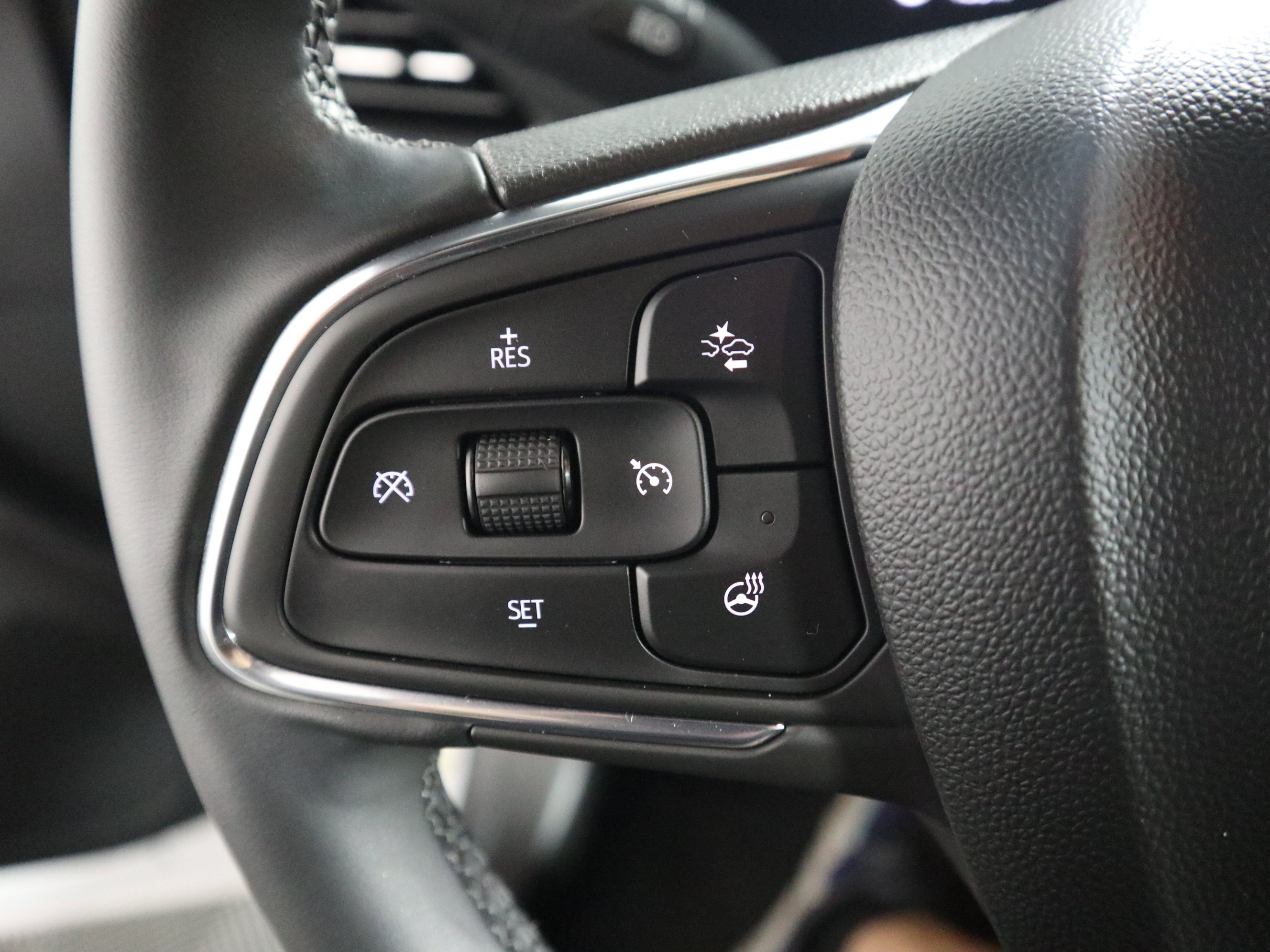 Used 2025 Buick Envista Preferred w/ Convenience I Package FWD image 26