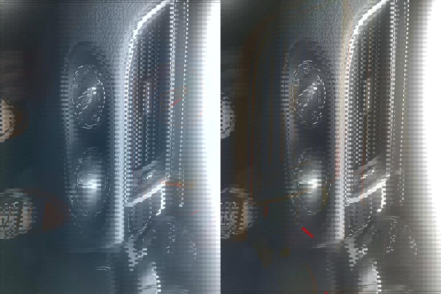 Used 2015 Porsche Macan S AWD/4WD image 33