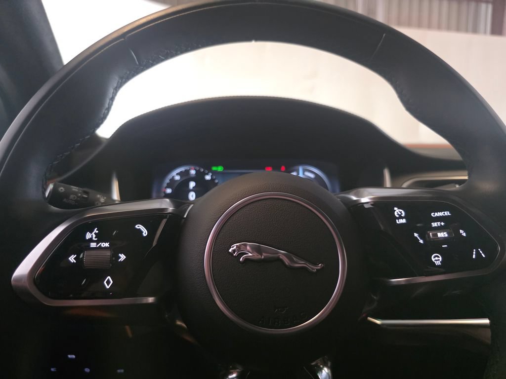 Certified 2024 Jaguar I-PACE R-Dynamic HSE AWD/4WD image 29