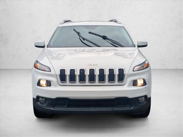 Used 2016 Jeep Cherokee Latitude image 2