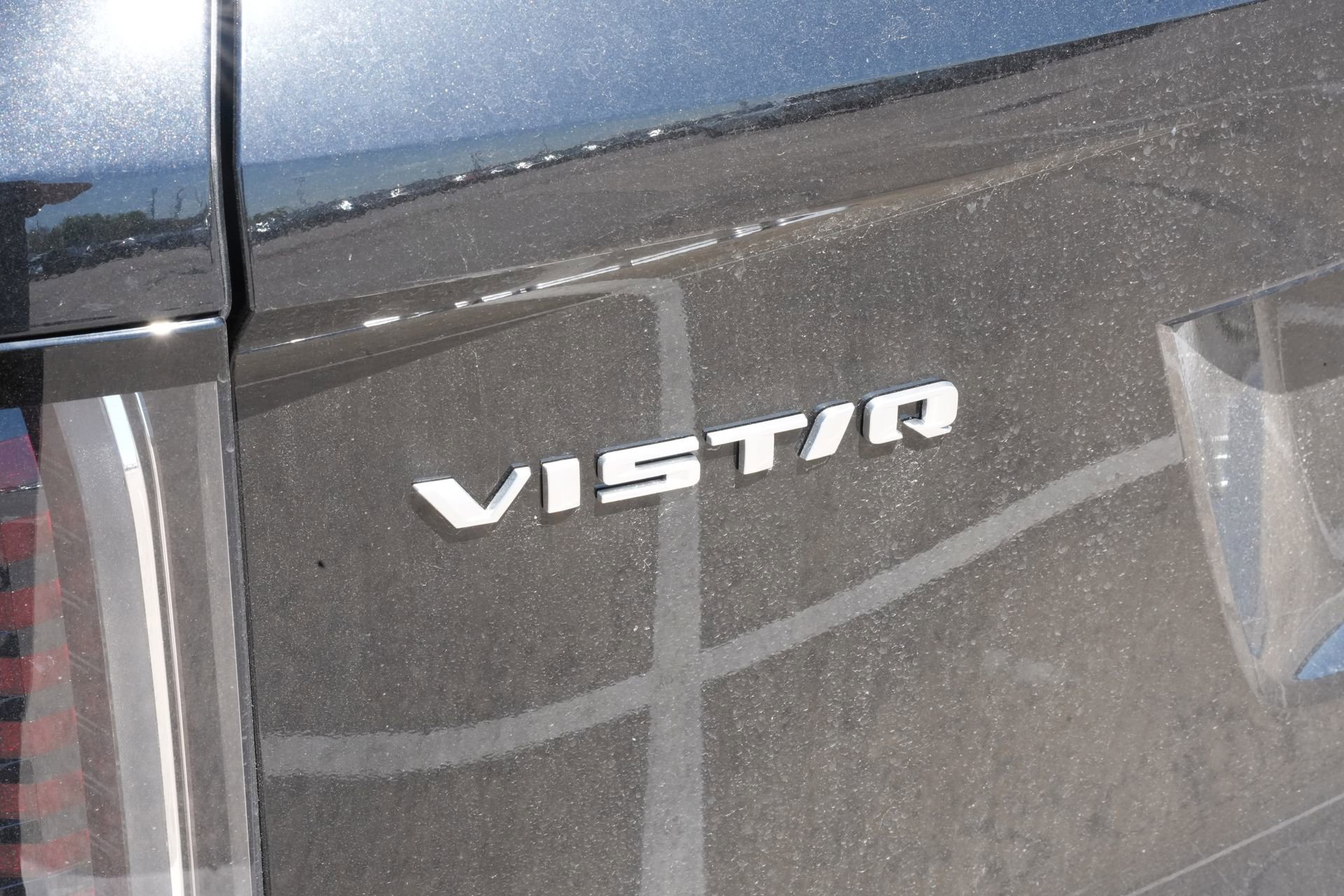 New 2026 Cadillac Vistiq Platinum w/ LPO, Floor Liner Package image 22