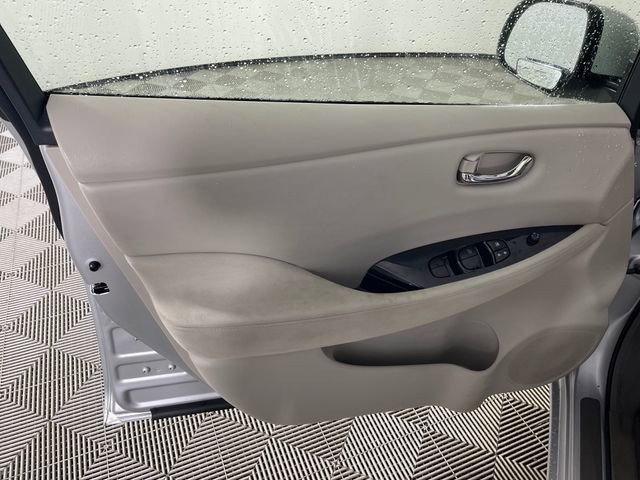 Used 2012 Nissan Leaf SL image 15