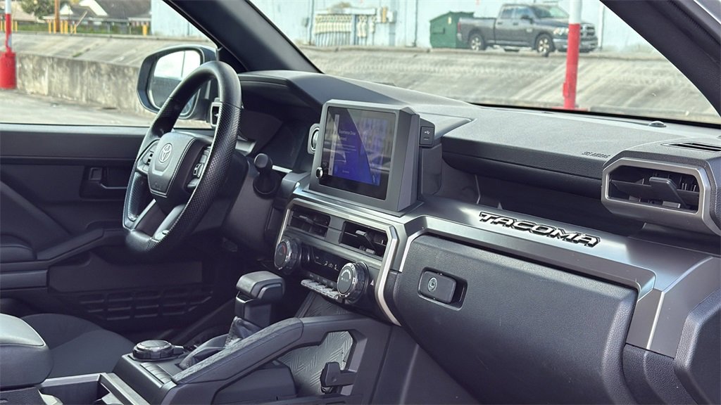 Used 2024 Toyota Tacoma SR5 image 31