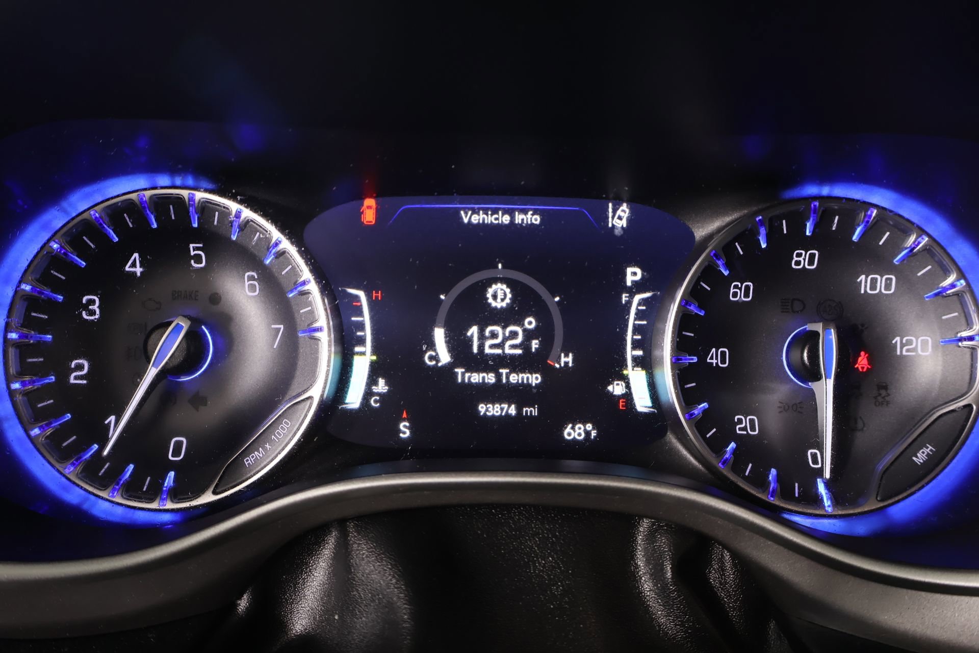 Used 2022 Chrysler Pacifica Touring-L image 4