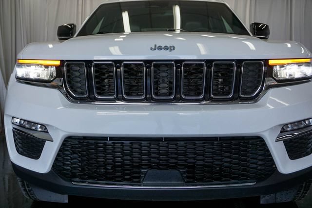 Used 2024 Jeep Grand Cherokee Limited 4xe AWD/4WD image 3