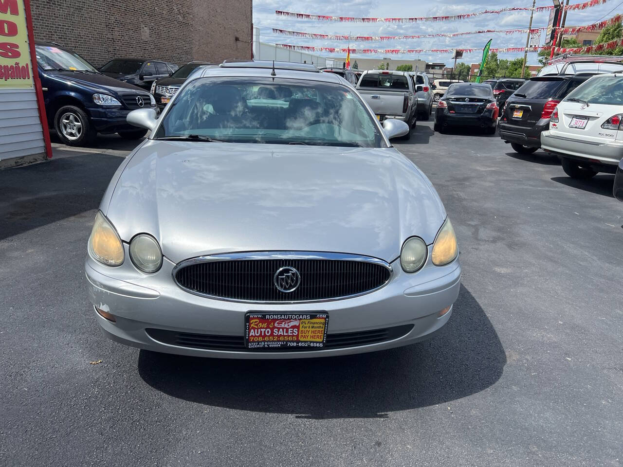Used 2005 Buick LaCrosse CXL w/ Gold Convenience Package FWD image 2