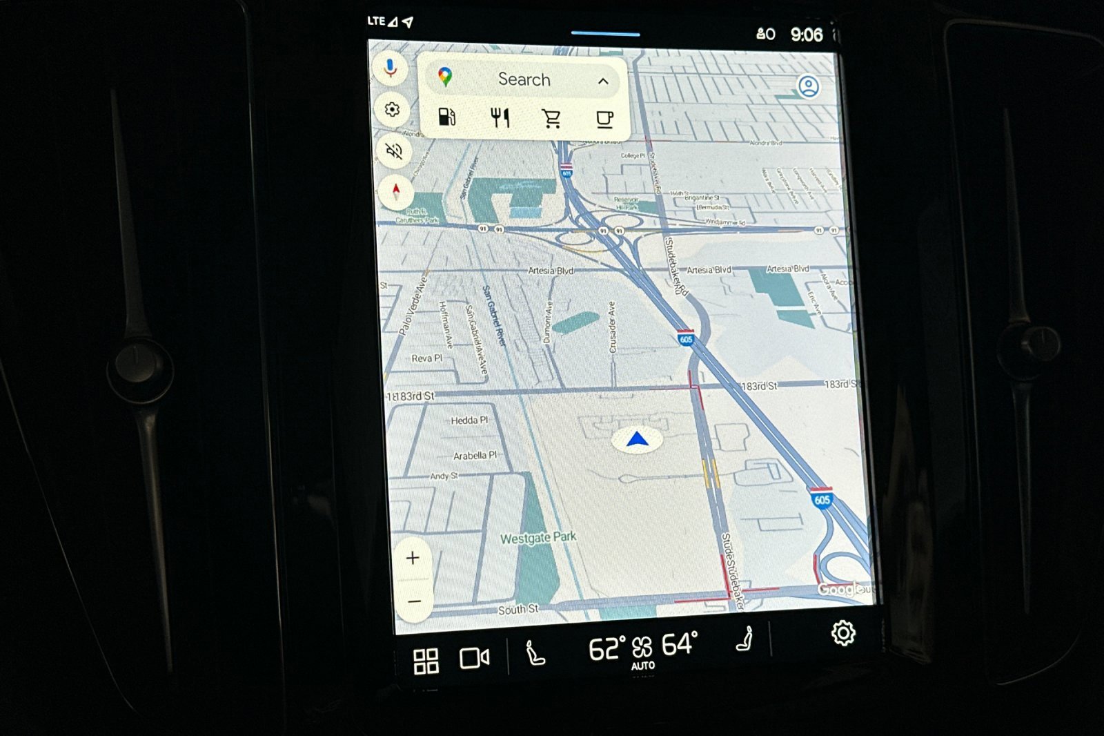 Used 2024 Volvo XC60 B5 Core image 26