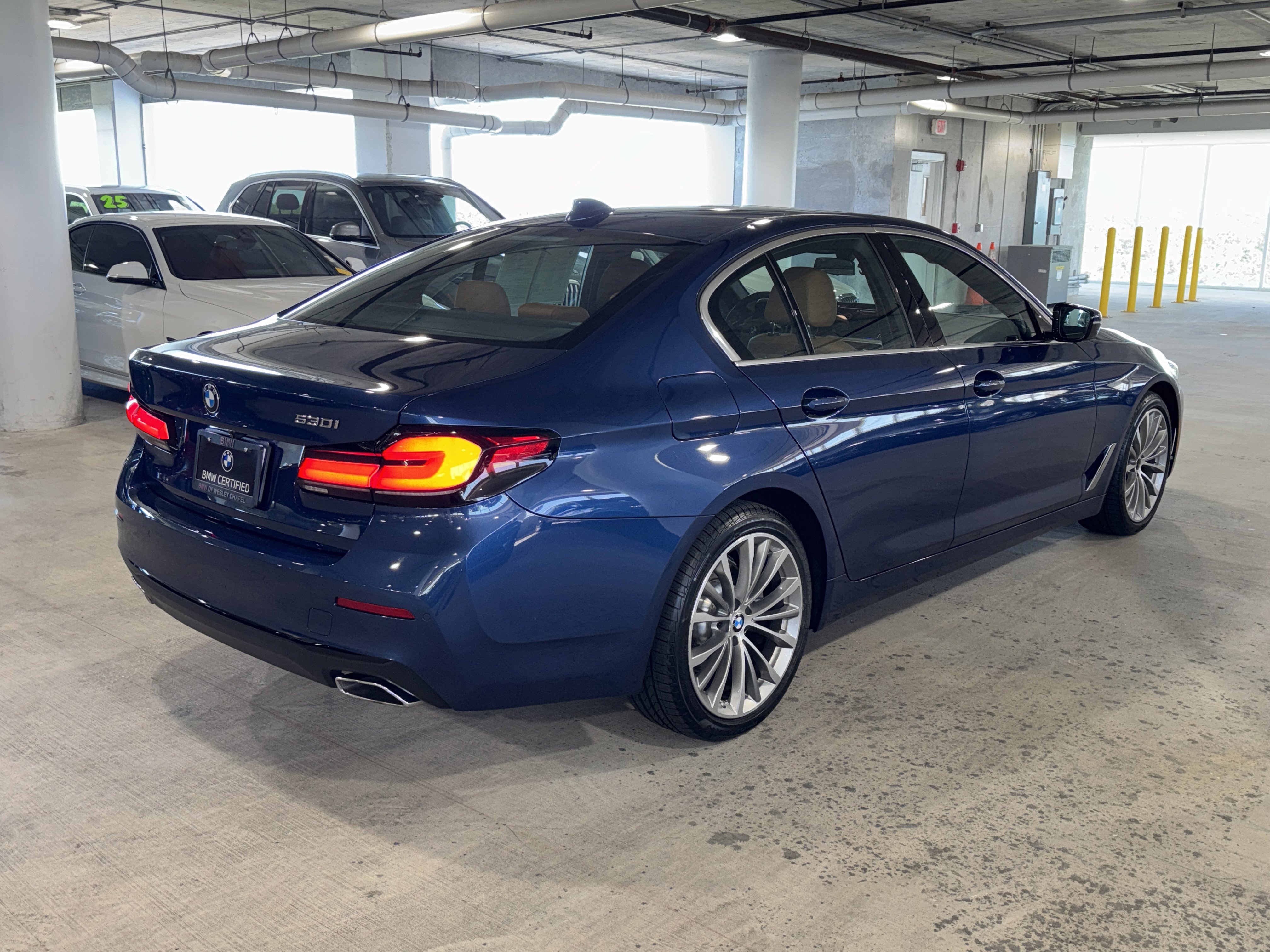 Certified 2023 BMW 530i w/ Premium Package RWD image 8