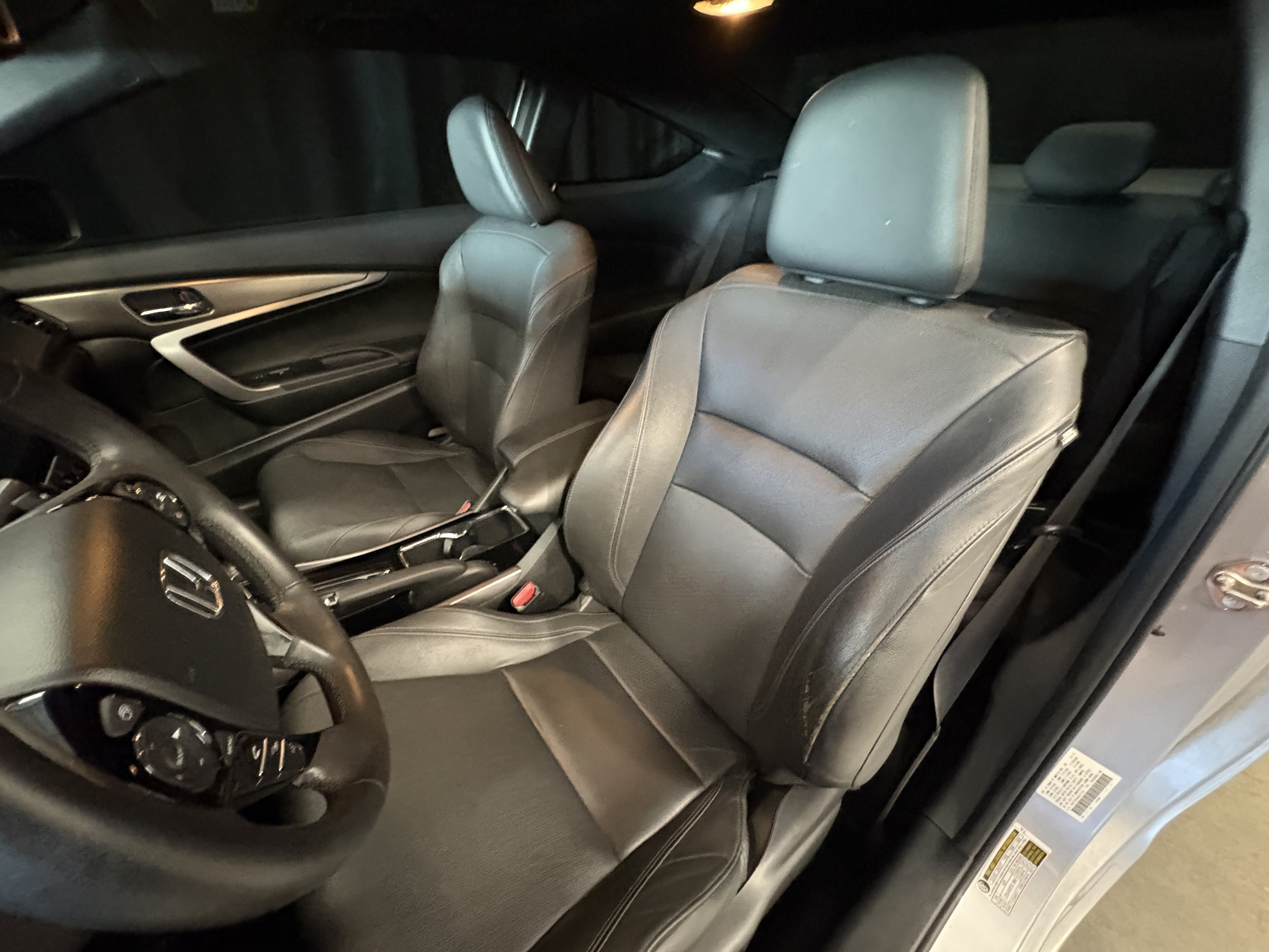 Used 2016 Honda Accord Touring image 8
