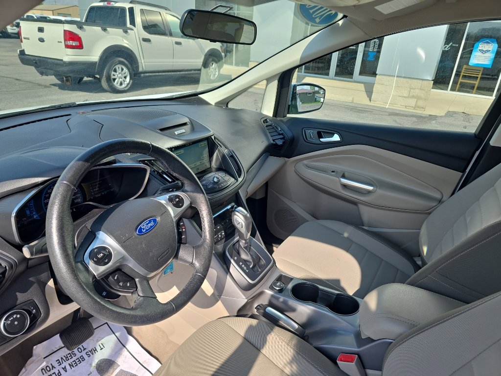 Used 2016 Ford C-MAX SE w/ Equipment Group 202A FWD image 13