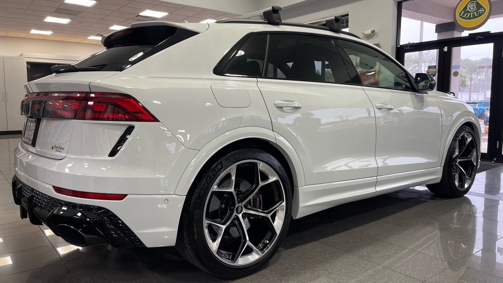Used 2025 Audi RS Q8 performance w/ Executive Package image 4