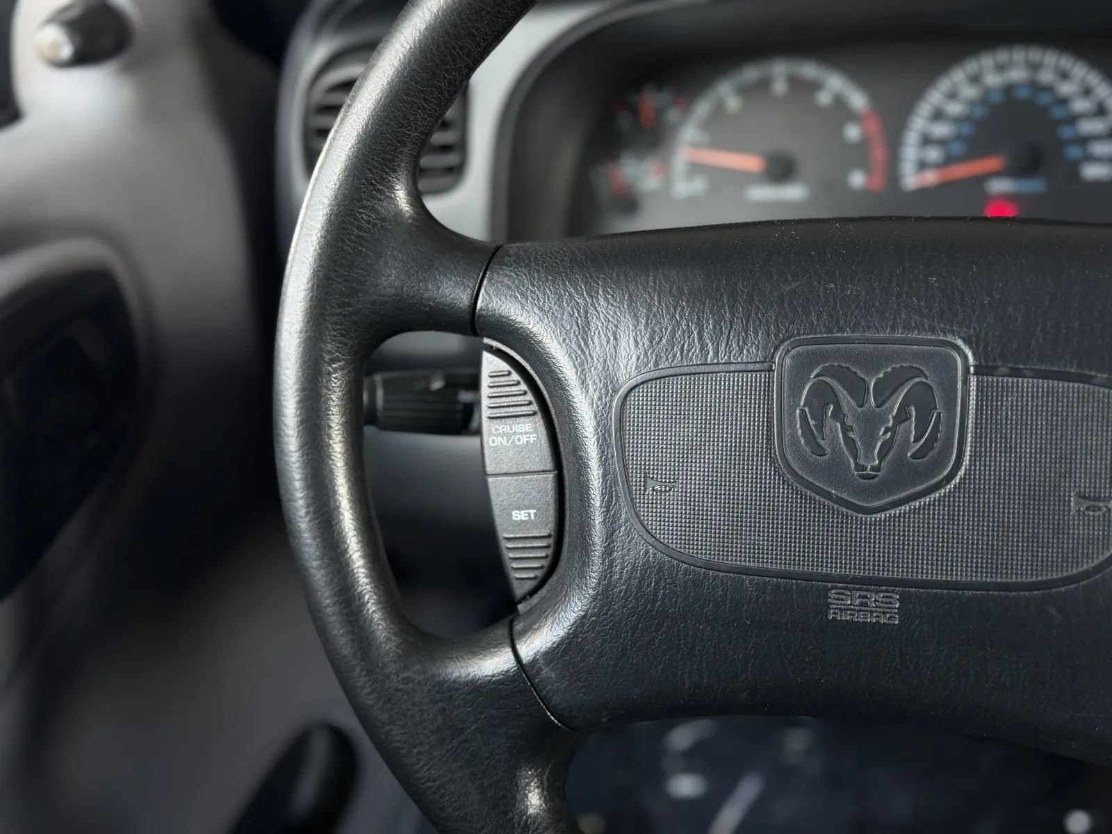 Used 1998 Dodge Durango 4WD image 24