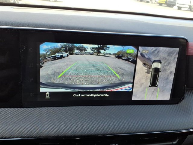 New 2026 Nissan Kicks SR w/ SR Premium Package FWD image 10