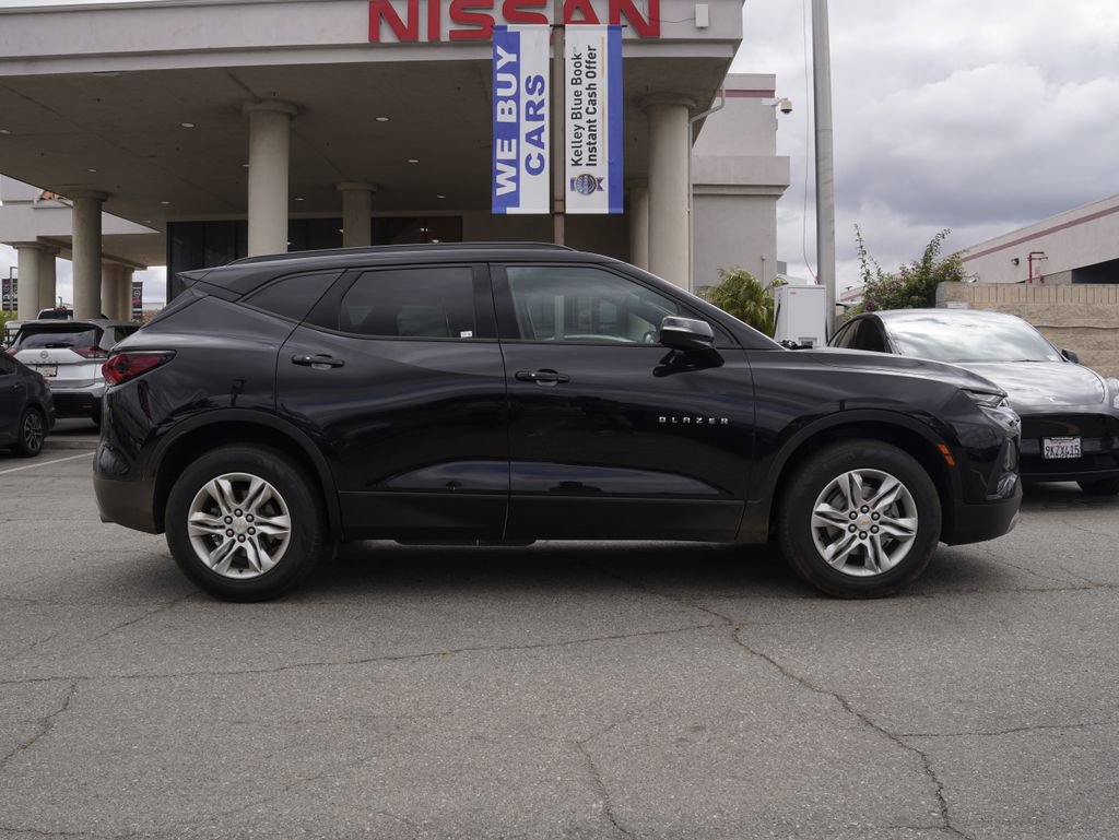 Used 2020 Chevrolet Blazer LT FWD image 3